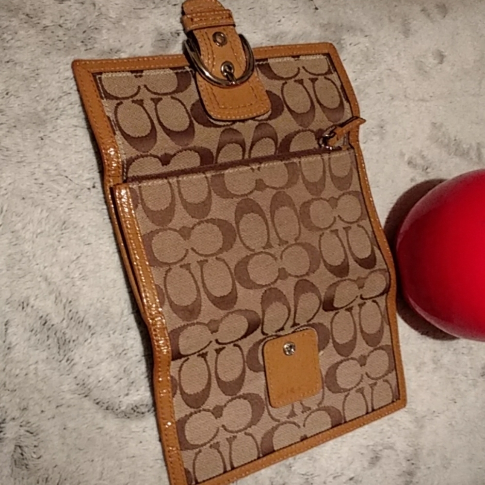 Authentic Trifold Coach Monogram/Leather - image 6